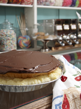 Mom's Apple Pie Company: Boston Cream Pie Photography by Pam Soorenko