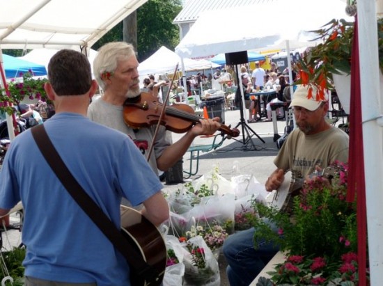 Photo of last year's popular Luckett's Spring Market (The Old Lucketts Store)