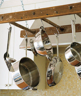 ladder_pots_and_pans