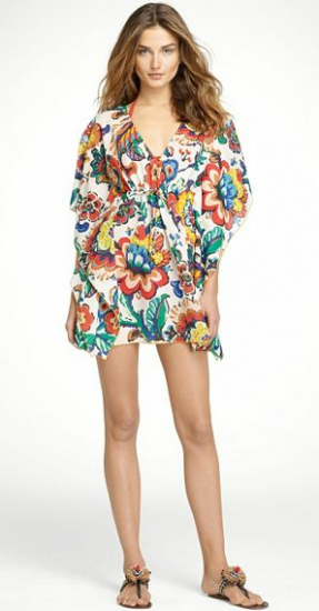This weekend don't miss the Tory Burch Friends & Family sale to save 25 percent on stunners like this wildflower caftan. (Photo: toryburch.com)