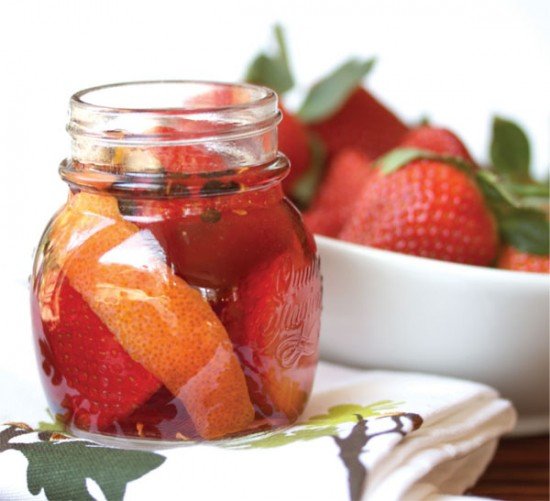 pickled strawberries