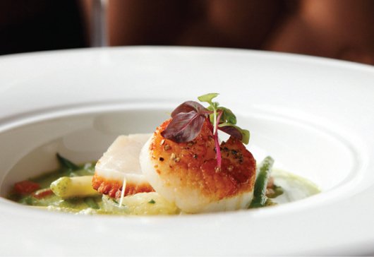 Pan Seared Maine Scallops in Pesto Broth from Brabo