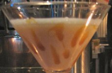 Irish-Cream-Caramel-Appletini