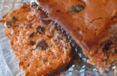 White-Fruitcake-003-800x600-300x225