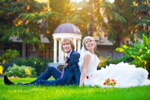 shutterstock_124321228 "Bride and Groom"