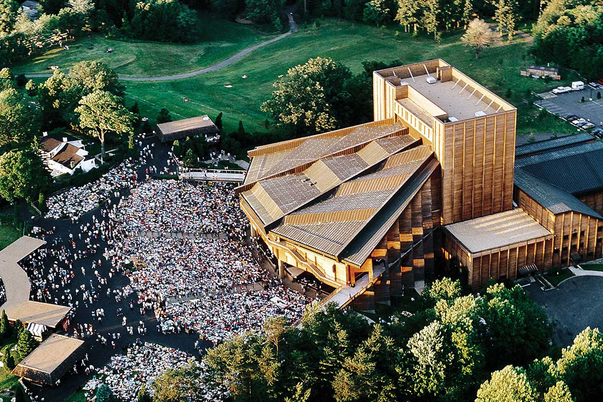 wolf trap stage with humans