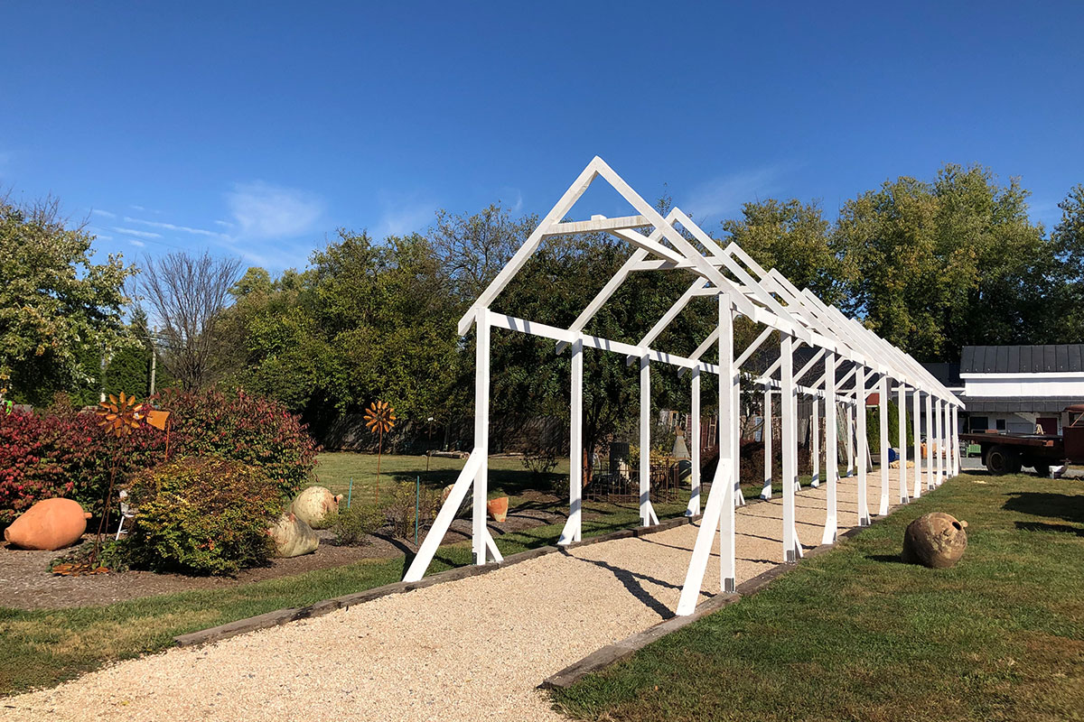 white gate at lucketts